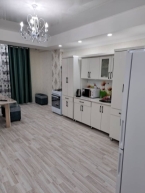 Продаю 3-к квартиру (70 м²) в Бишкеке