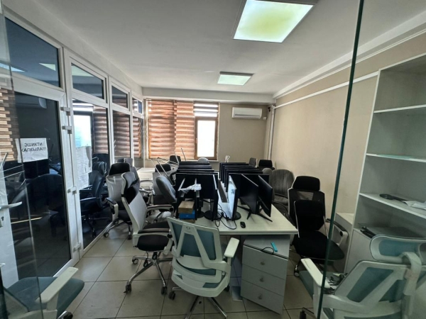 Продаю 3-к помещение (134 м²) в Бишкеке