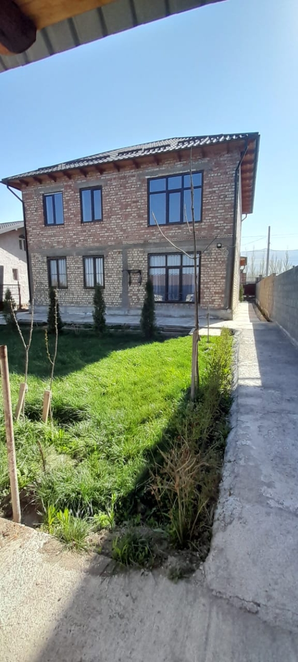 Продаю 5-к дом (160 м²) в Бишкеке