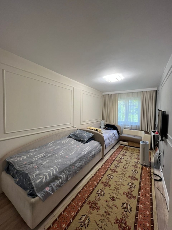 Продаю 3-к квартиру (58 м²) в Бишкеке