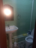 Продаю 3-к квартиру (63 м²) в Бишкеке