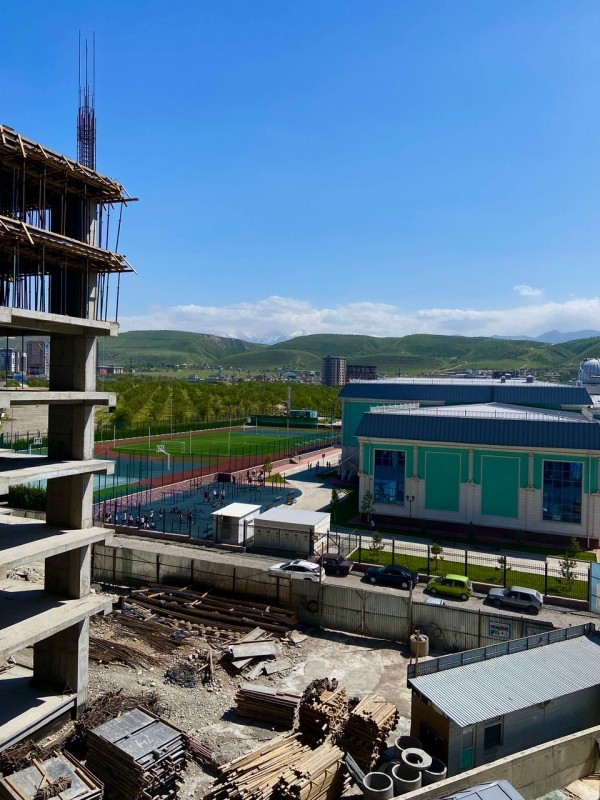 Продаю 1-к квартиру (47 м²) в Бишкеке