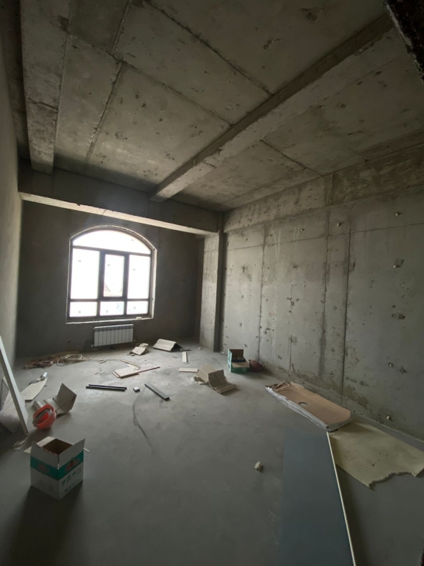 Продаю 1-к квартиру (47 м²) в Бишкеке