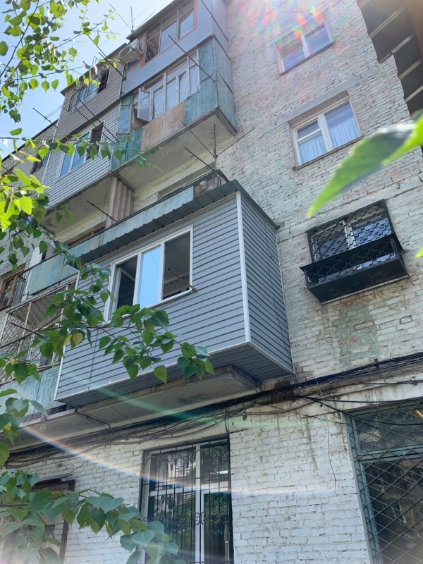 Продаю 2-к квартиру (48 м²) в Бишкеке
