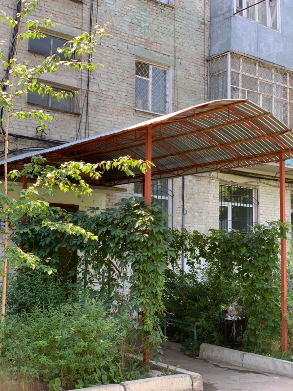 Продаю 2-к квартиру (48 м²) в Бишкеке