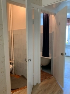 Продаю 2-к квартиру (48 м²) в Бишкеке