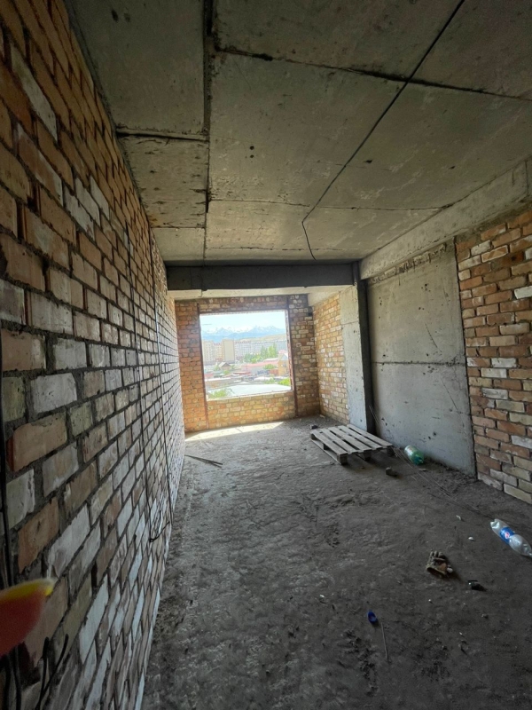 Продаю 2-к квартиру (52 м²) в Бишкеке