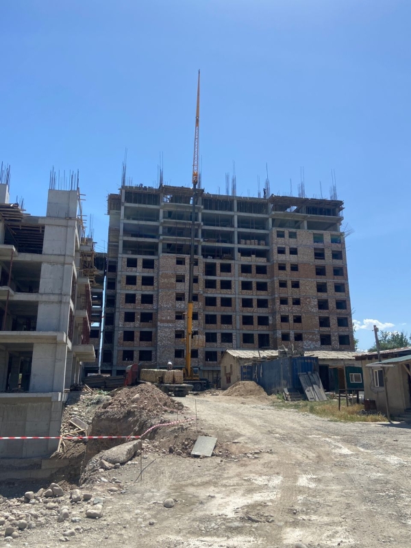 Продаю 2-к квартиру (52 м²) в Бишкеке