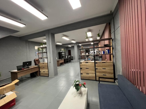 Продаю 6-к помещение (350 м²) в Бишкеке