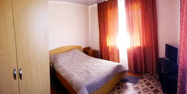 Продаю 15-к дом (511 м²) в Бишкеке