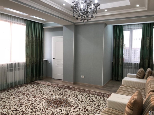 Продаю 3-к квартиру (107 м²) в Бишкеке