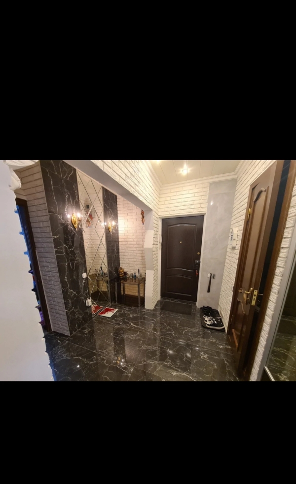 Продаю 3-к квартиру (80 м²) в Бишкеке
