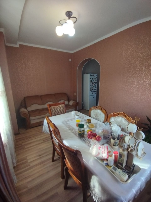 Продаю 7-к дом (150 м²) в Бишкеке