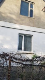 Продаю 3-к дом (12 м²) в Бишкеке