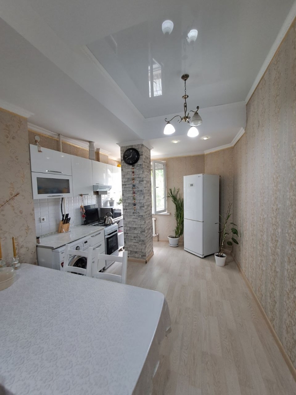 Продаю 1-к квартиру (50 м²) в Бишкеке
