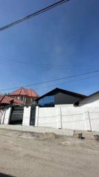 Сдаю 5-к дом (220 м²) в Бишкеке