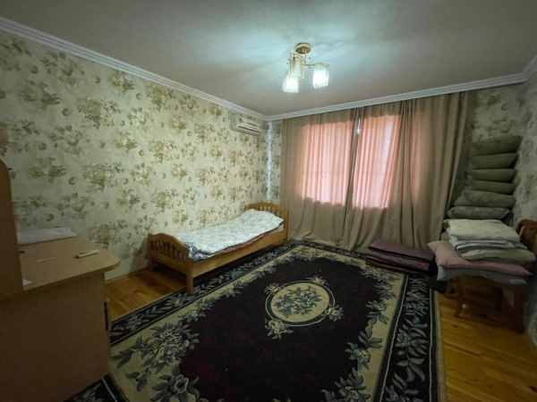 Сдаю 5-к дом (2500 м²) в Бишкеке