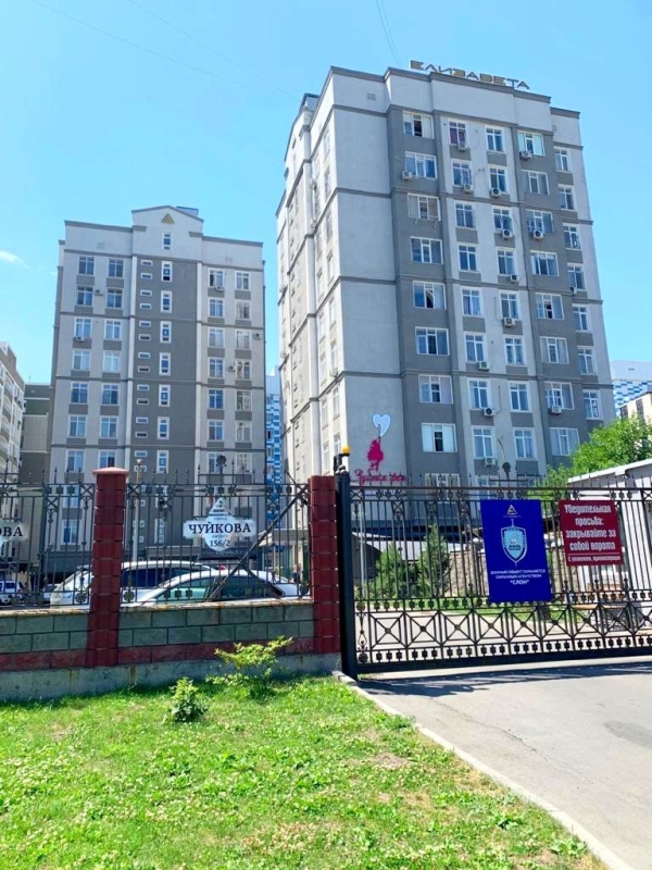 Продаю 2-к квартиру (70 м²) в Бишкеке