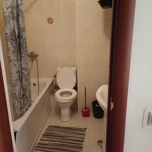 Продаю 2-к квартиру (75 м²) в Бишкеке
