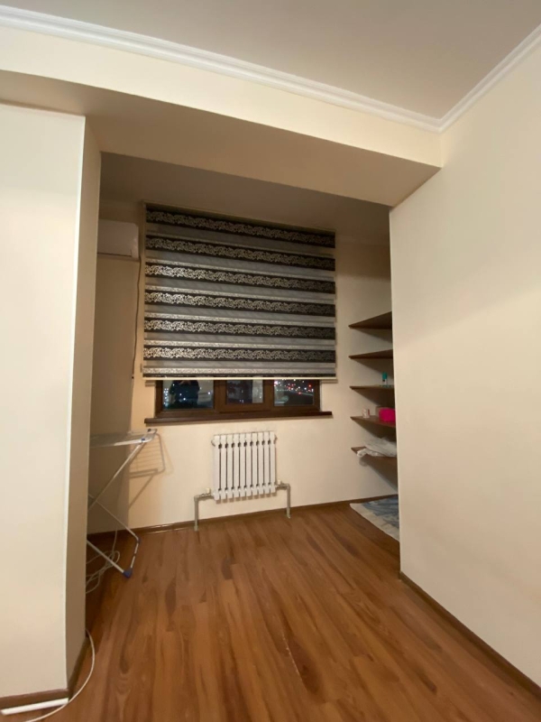 Продаю 2-к квартиру (77 м²) в Бишкеке