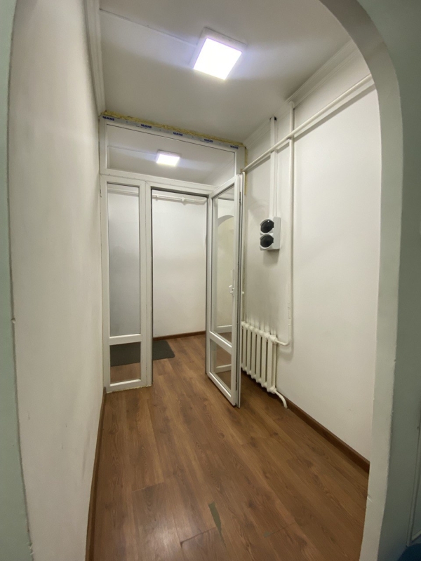 Продаю 3-к квартиру (90 м²) в Бишкеке