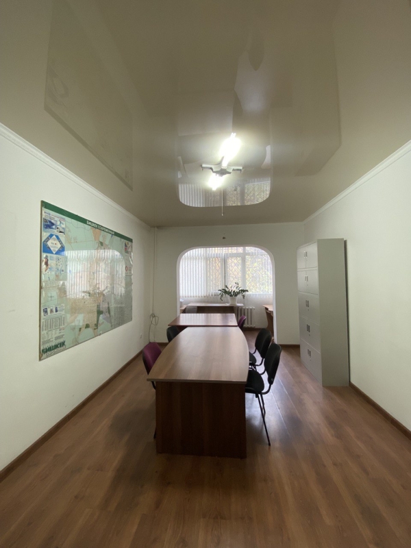Продаю 3-к квартиру (90 м²) в Бишкеке