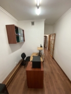 Продаю 3-к квартиру (90 м²) в Бишкеке