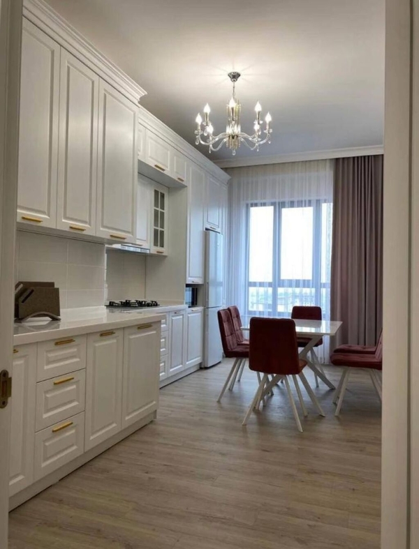 Сдаю 2-к квартиру (100 м²) в Бишкеке