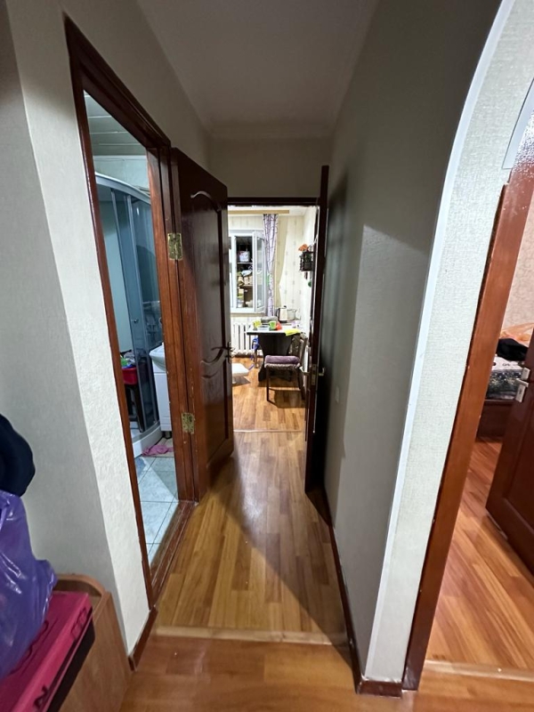 Продаю 2-к квартиру (44 м²) в Бишкеке