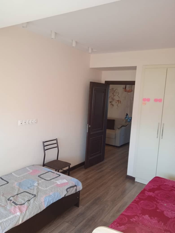 Продаю 3-к квартиру (85 м²) в Бишкеке