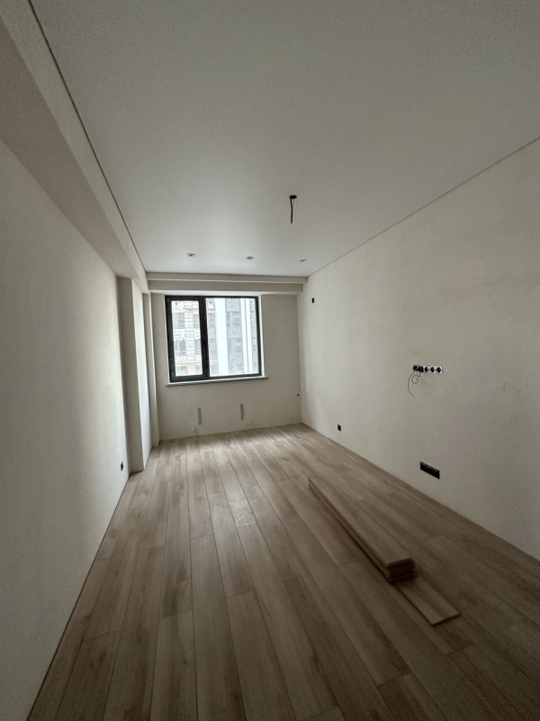 Продаю 2-к квартиру (78 м²) в Бишкеке