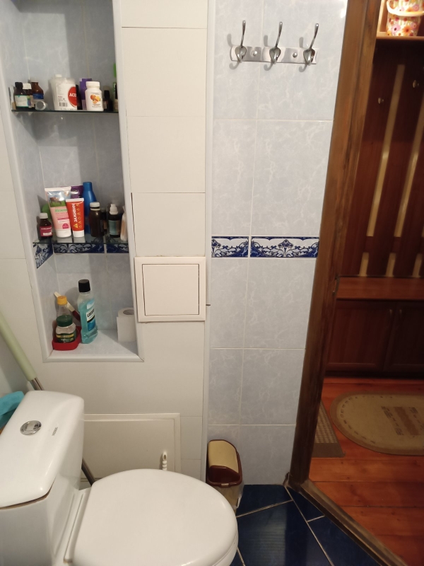 Продаю 2-к квартиру (48 м²) в Бишкеке