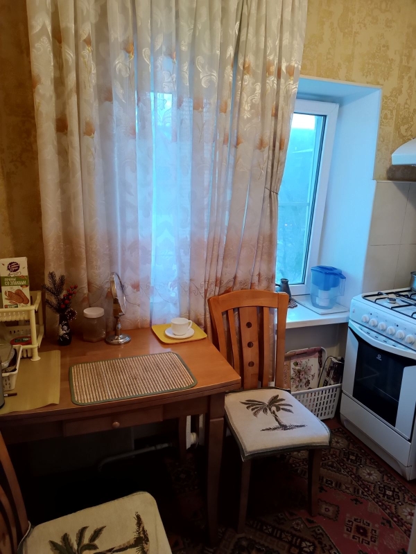 Продаю 2-к квартиру (48 м²) в Бишкеке