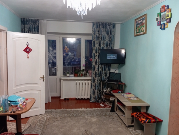 Продаю 2-к квартиру (42 м²) в Бишкеке