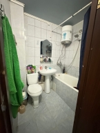 Продаю 3-к квартиру (58 м²) в Бишкеке