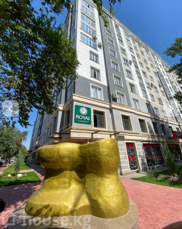 Продаю 2-к квартиру (76 м²) в Бишкеке