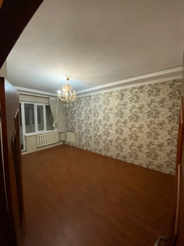 Продаю 3-к квартиру (62 м²) в Бишкеке