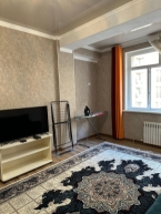 Продаю 1-к квартиру (39 м²) в Бишкеке