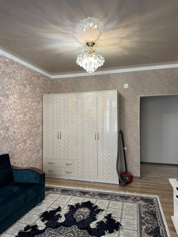 Продаю 1-к квартиру (39 м²) в Бишкеке