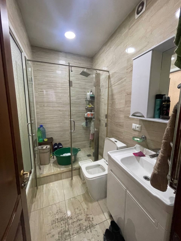 Продаю 4-к квартиру (90 м²) в Бишкеке
