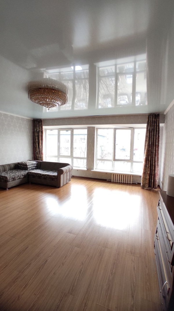 Продаю 3-к квартиру (110 м²) в Бишкеке