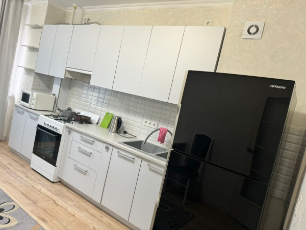 Продаю 1-к квартиру (50 м²) в Бишкеке