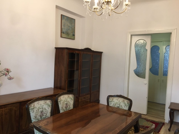 Продаю 5-к квартиру (139 м²) в Бишкеке