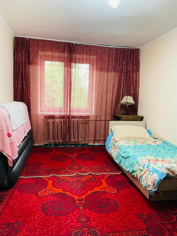 Продаю 2-к квартиру (45 м²) в Бишкеке