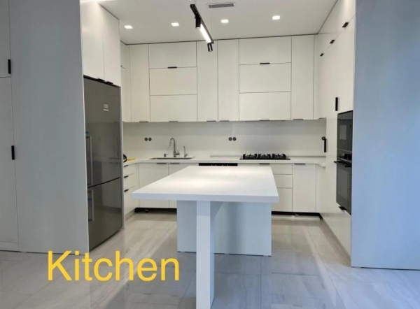 Сдаю 8-к дом (750 м²) в Бишкеке