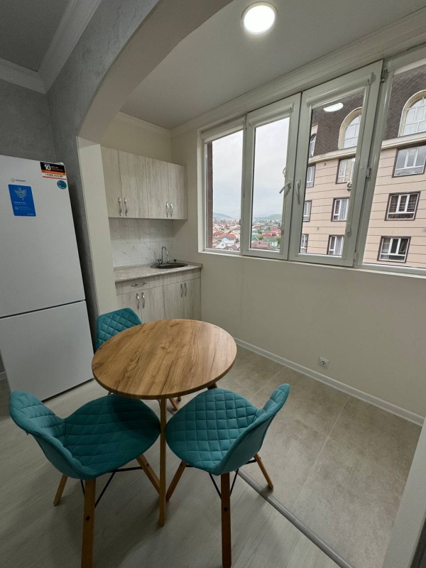 Продаю 1-к квартиру (45 м²) в Бишкеке