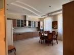 Сдаю 6-к дом (300 м²) в Бишкеке