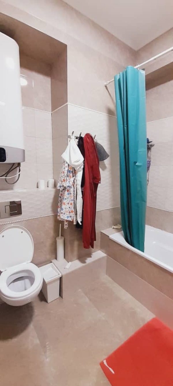 Продаю 3-к квартиру (128 м²) в Бишкеке