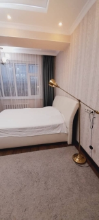 Продаю 3-к квартиру (128 м²) в Бишкеке