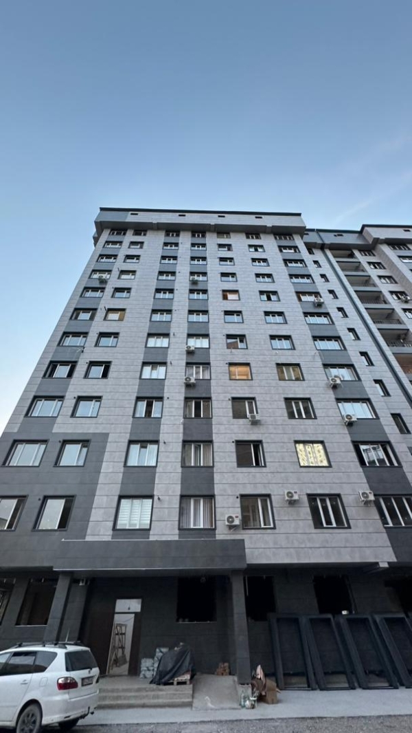 Продаю 2-к квартиру (55 м²) в Бишкеке